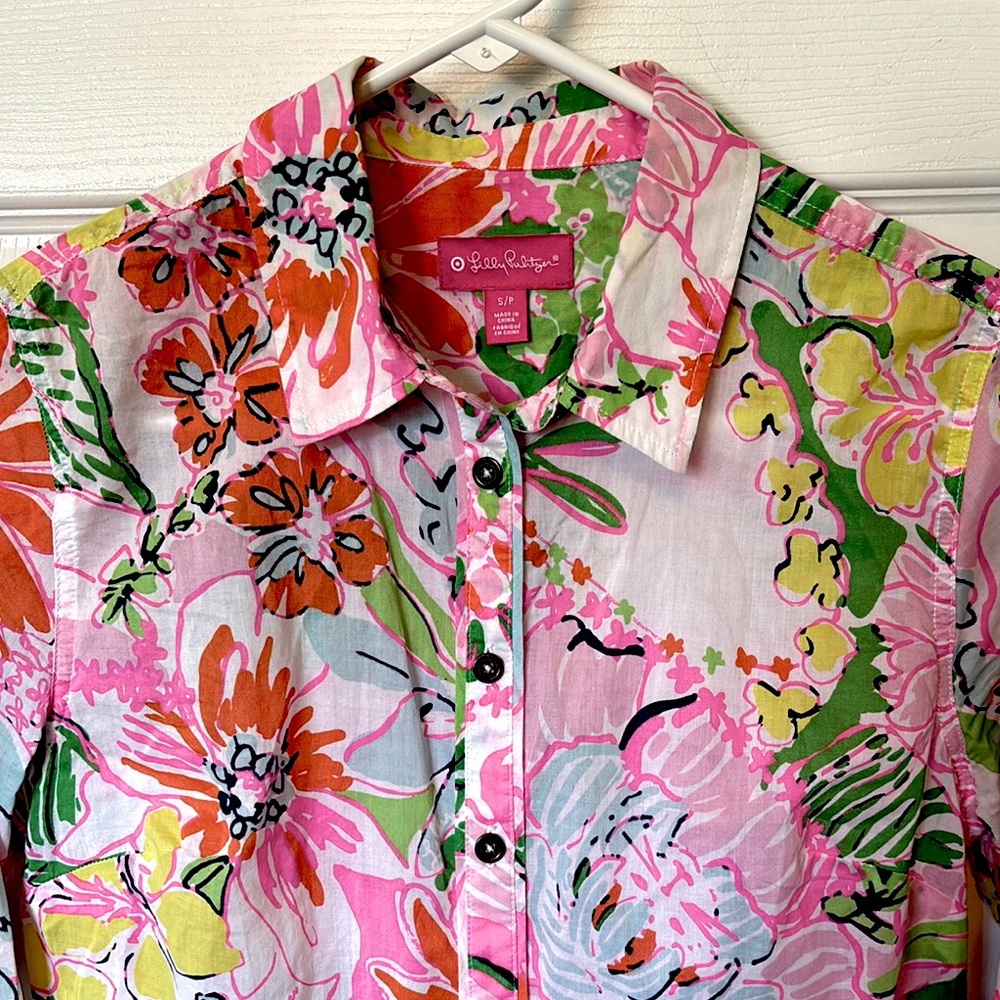Lilly Pulitzer Pink, Orange, Yellow, Green, & Pale Blue Floral - Shirt Sz. S/P